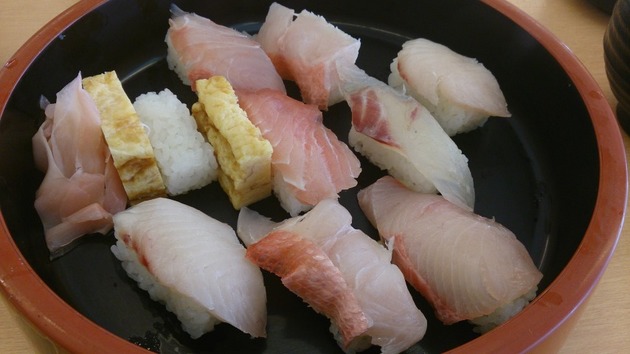 地魚新鮮丼.jpg