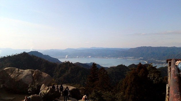 宮島　弥山山頂から見た瀬戸内海.jpg