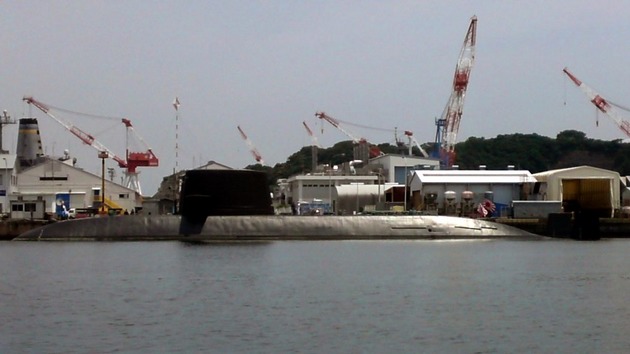 横須賀軍港　現役潜水艦－2.jpg
